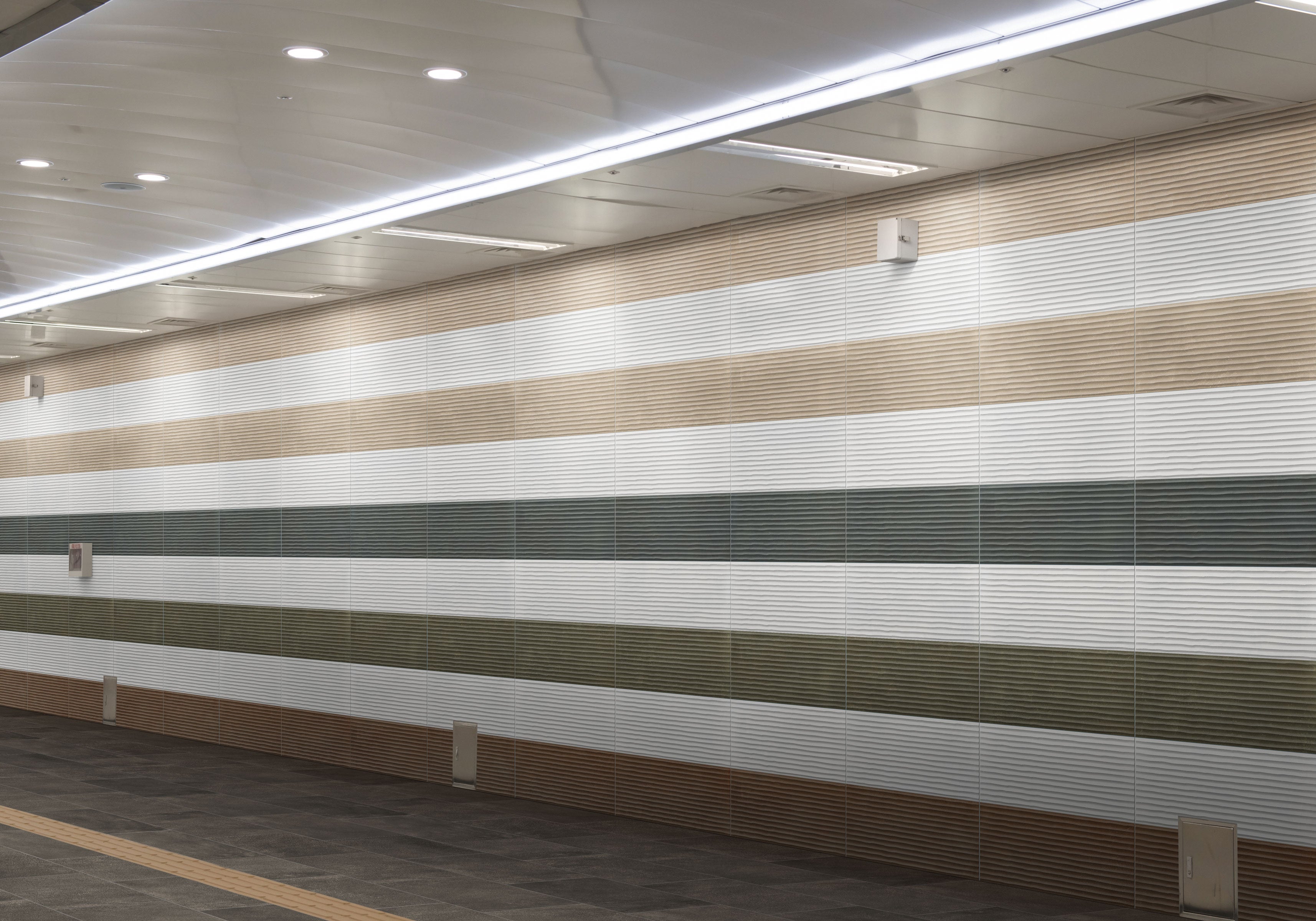 Earthen 12x24 Flute Porcelain Tile in Jade