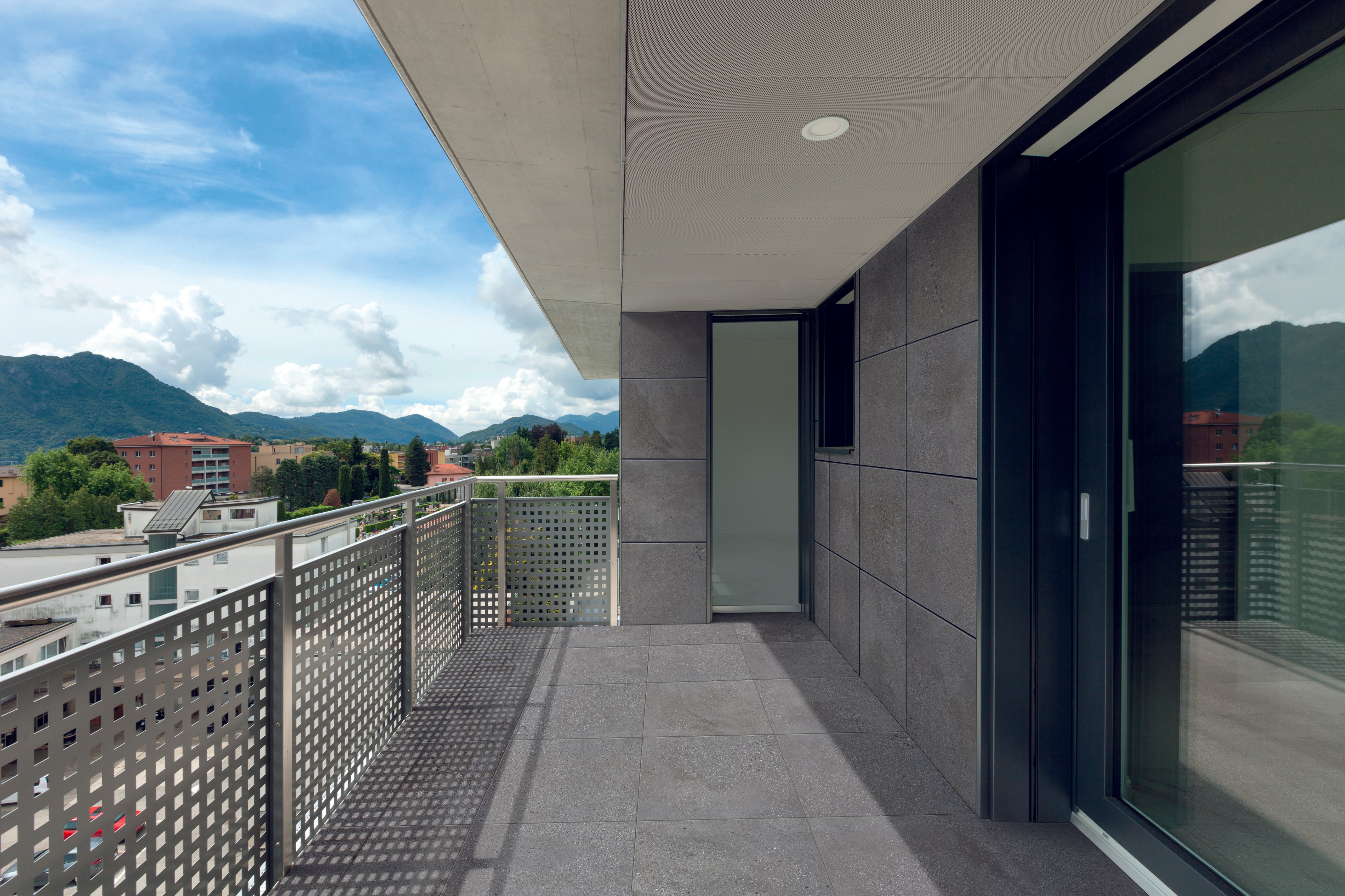 Area 51 24x24 Grip Porcelain 2CM Paver Tile in Steel