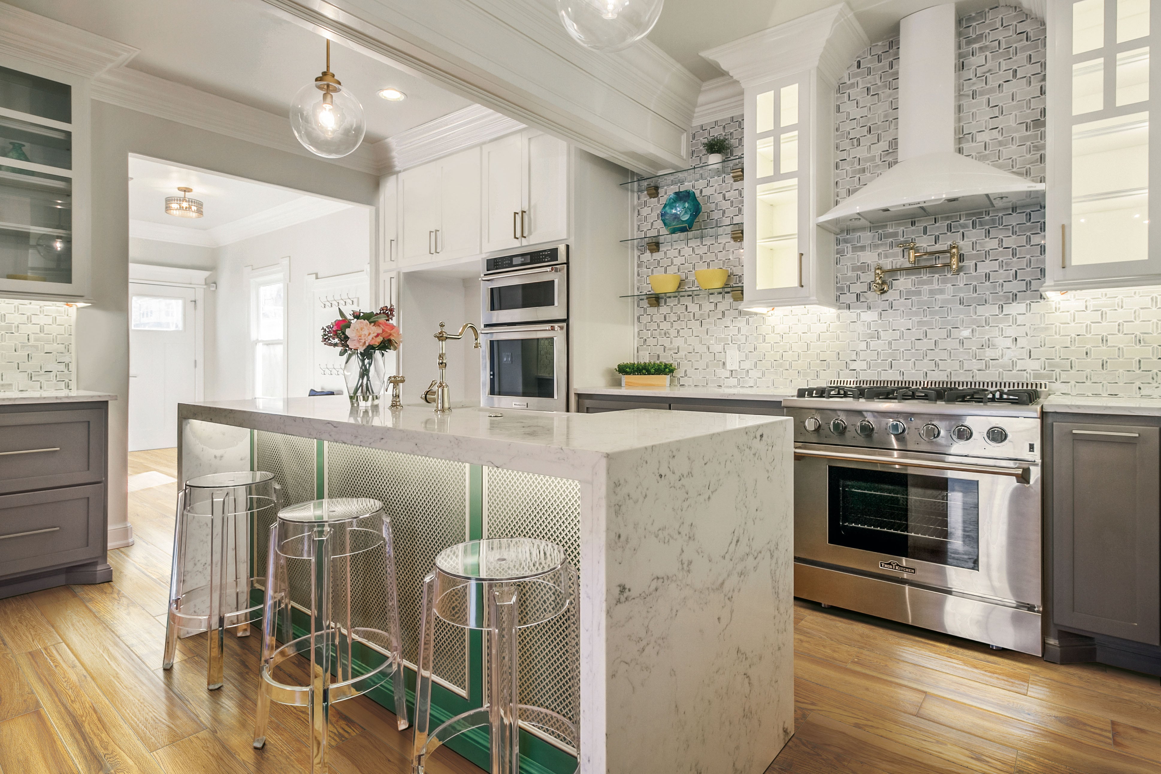 Lacquered Wood 6x36 Glossy Porcelain Tile in Honey