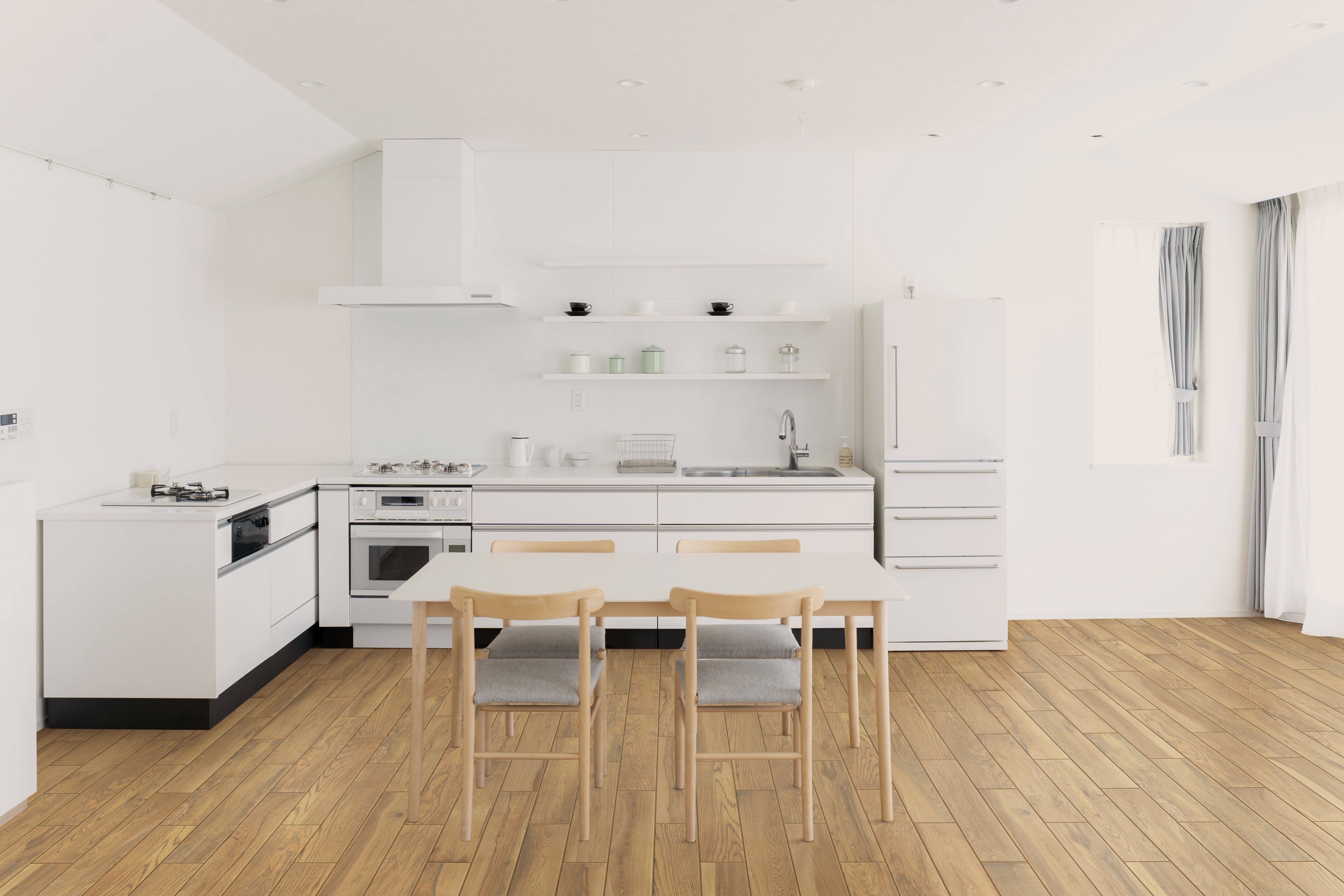 Lacquered Wood 6x36 Glossy Porcelain Tile in Honey